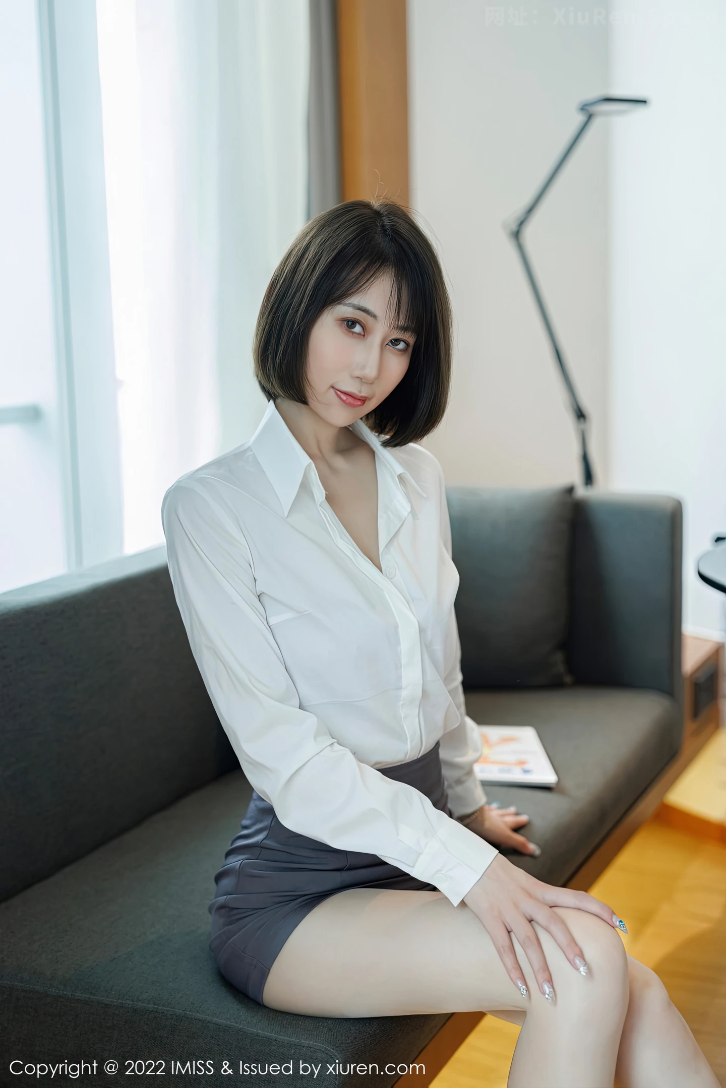 图片[6]-[IMISS爱蜜社]Vol.709 新人模特瑞妤性感白T配灰色短裙露紫色内衣超薄肉丝迷人写真68P-秀人网官方网站